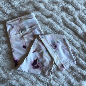 CALIA by Carrie Underwood Purple and White Tie-Dye Leggings